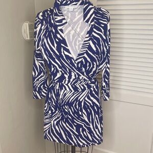 Diane Von Furstenberg Blue & White Animal Print romper (short suit) sz10
